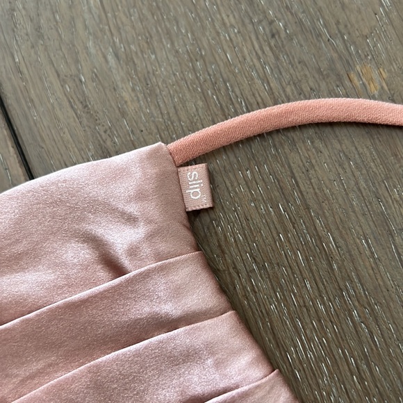 slip Accessories Slip Silk Face Mask New And Unworn Rose Gold Color